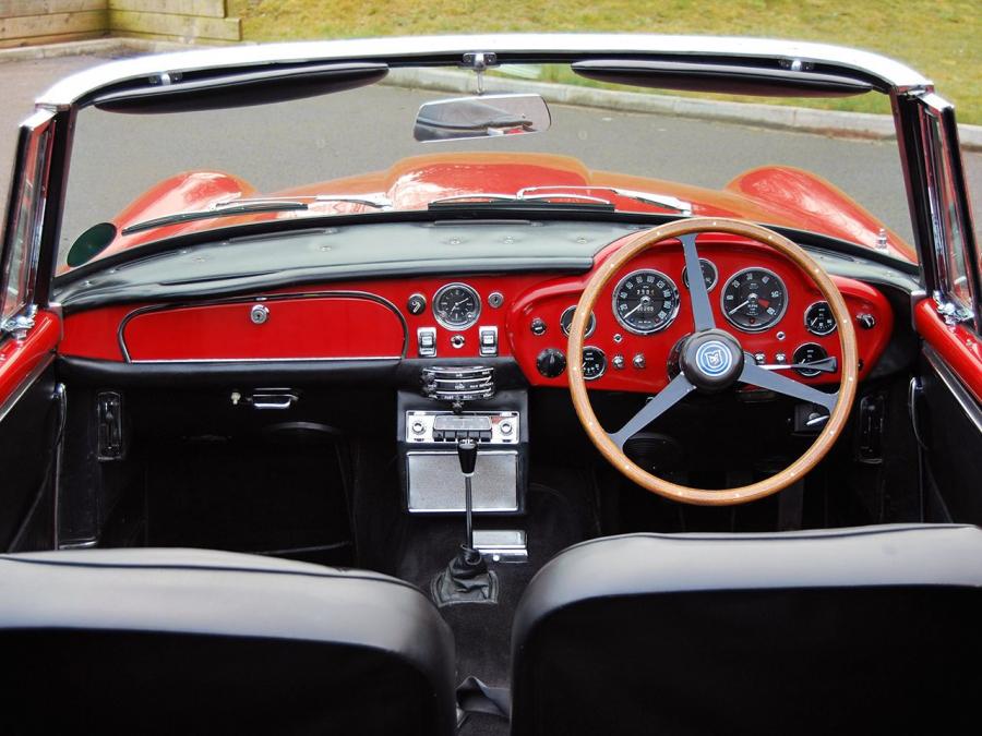 Торпедо Aston Martin DB5 Convertible 1963 года  (фото 30 из 37)